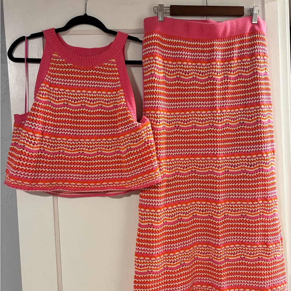 Haute Hippie Pink and Orange Knit Two-Piece Top and Skirt Set (XL)